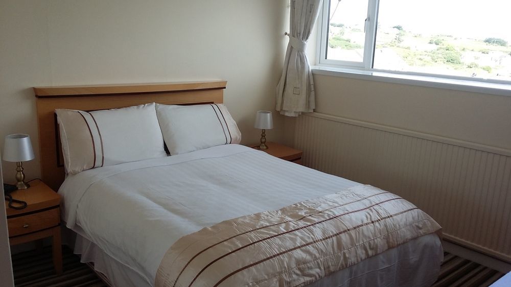 The Ballyliffin Strand Hotel 多尼戈尔 外观 照片